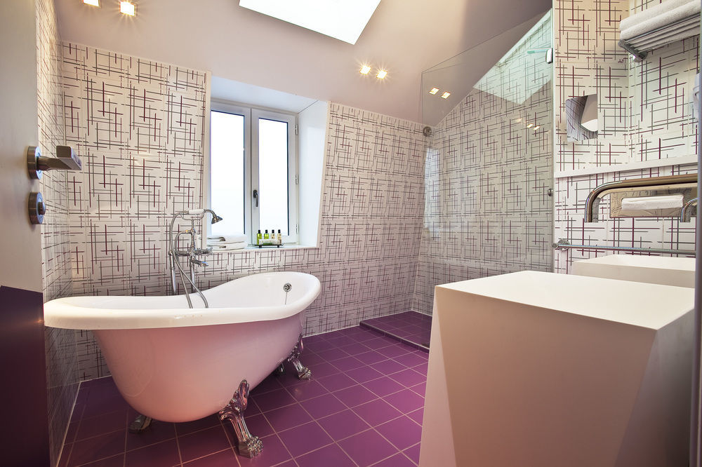 Private - Champs-elysees Apartment Paris