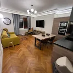 Private Apartments - Champs-Elysées