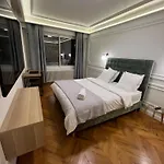 Private Apartments - Champs-Elysées