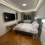 Private Apartments - Champs-Elysées