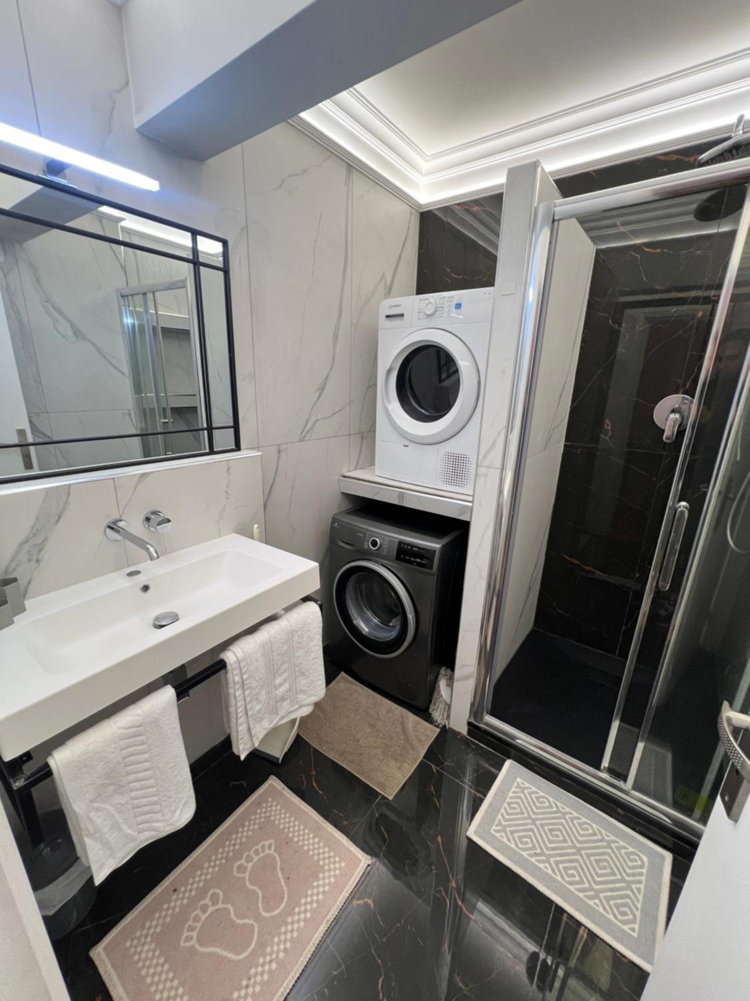 Private - Champs-elysees Appartamento *